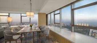 Holiday Inn Qinhuangdao Haigang by IHG