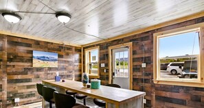 Dining - #11 Renovated Cozy Room Dog Friendly Leadville CO (Leadville)