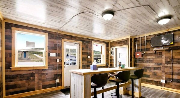 Interior - #11 Renovated Cozy Room Dog Friendly Leadville CO (Leadville)