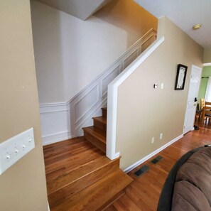 Interior - Lovely Townhouse in Alpharetta  (Alpharetta)