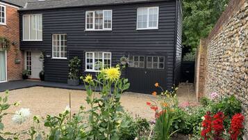 Apartment | Exterior