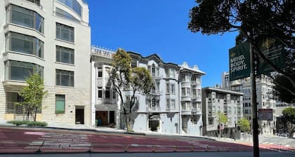 Powell Place at Nob Hill