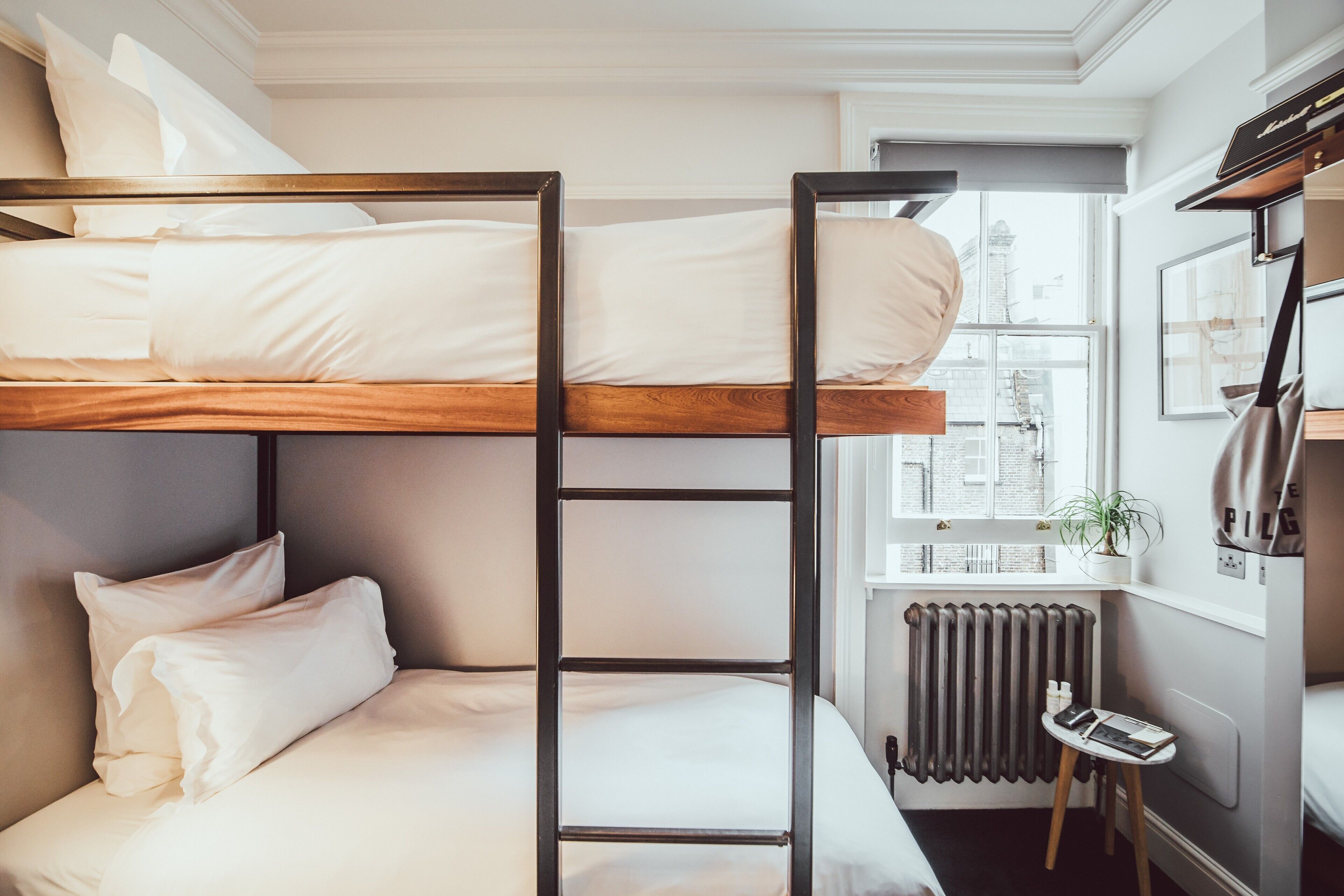 Premium bedding, in-room safe, iron/ironing board, free WiFi