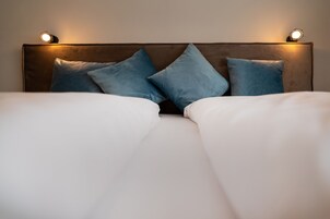 Habitación clásica doble | Caja fuerte, wifi gratis, ropa de cama