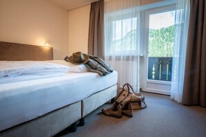 Caja de seguridad en la habitación, wifi gratis y ropa de cama 