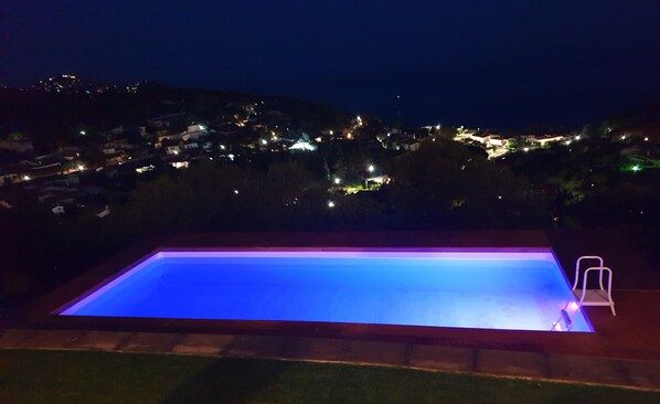 Udendørs pool