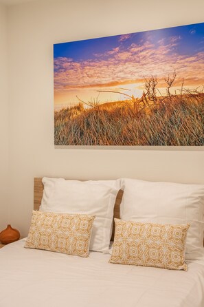 1 chambre, chambres insonorisées, fer et planche à repasser