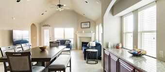 Beautiful 5BD/3BA Near BLD/Waterpark/AT&T Stadium