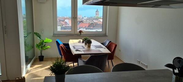 Comfort-Apartment, barrierefrei, eigenes Bad | Restaurant