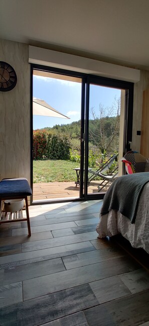 1 bedroom, iron/ironing board, free WiFi, bed sheets - In the calm of green Provence<br>3 *** (Carcès)