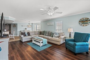 TV, DVD player - Ocean Marsh 406-3BR/3BA Condo in Windy Hill - Awesome Marsh Views (North Myrtle Beach)