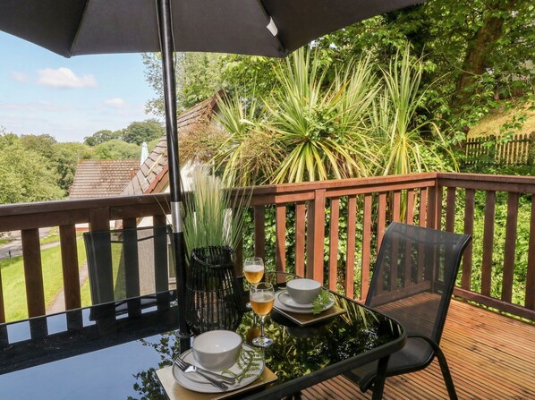 Outdoor dining - Lavender Lodge (Gunnislake)