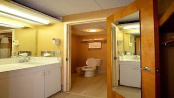 Shower, jetted bath, hair dryer