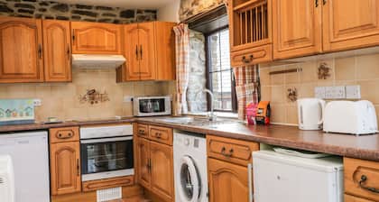 Honey Bee Cottage