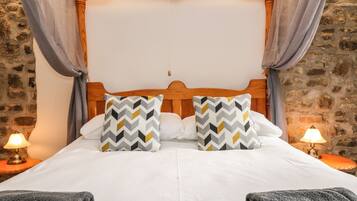 Cottage | 1 bedroom, individually decorated, individually furnished, free WiFi