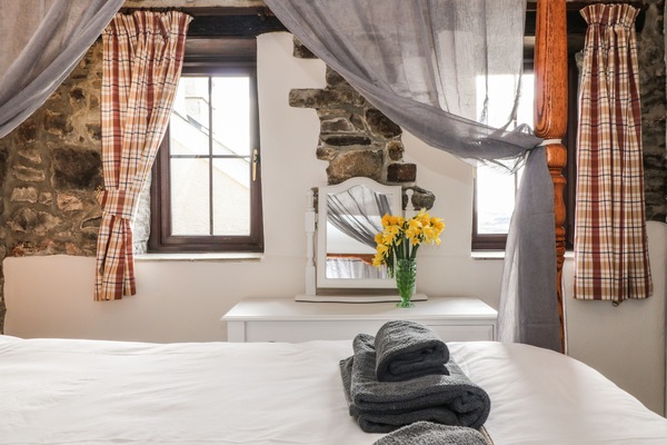 Cottage | 1 bedroom, WiFi (free), individually decorated, individually furnished