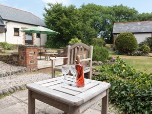 Cottage | Balcony - Greenfinch (Holsworthy)