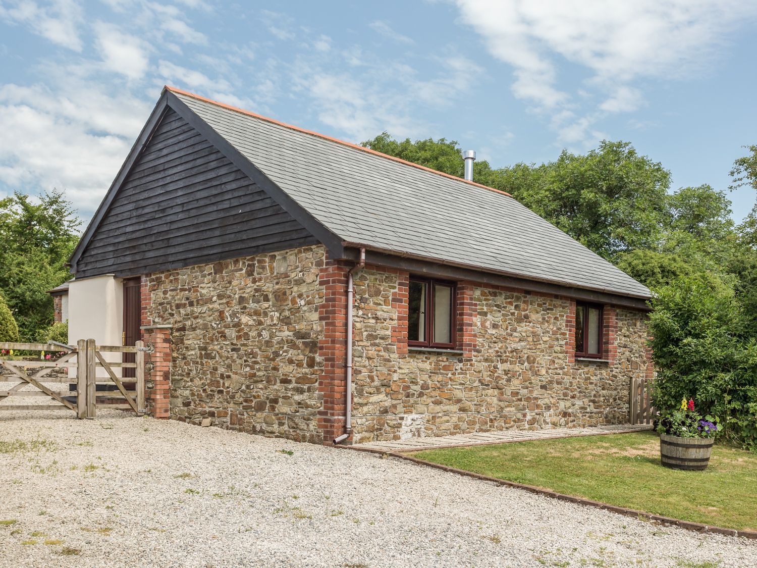 Cottage | Front of property