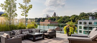 Bright loft one bedroom with den, steps to subway, Casa Loma and Yorkwille