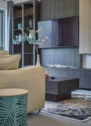 TV - Luxurious Apartment with Captivating Majestic View (Dobrota)
