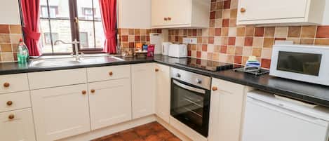 Casa rural | Cuina privada | Frigorífic, bullidora elèctrica i torradora