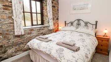 Cottage | 1 bedroom, individually decorated, individually furnished, free WiFi
