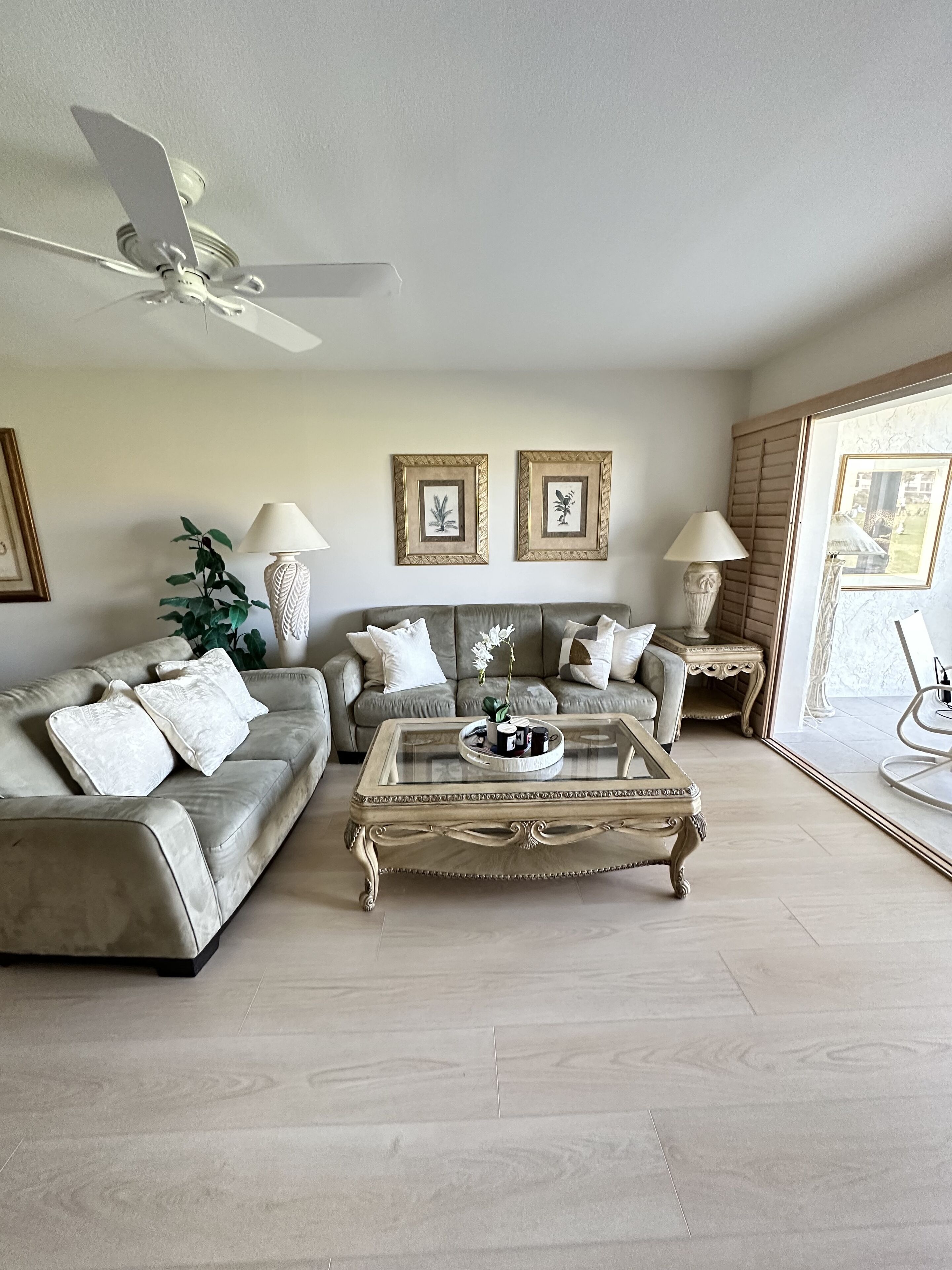 TV connectée, livres, imprimantes