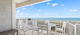 "Waters Edge 433-B" - Oceanfront Condo w/ Community Pool, 2 Bedrooms / 2 Bathrooms