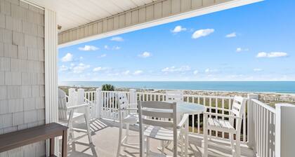 "Waters Edge 433-B" - Oceanfront Condo w/ Community Pool, 2 Bedrooms / 2 Bathrooms
