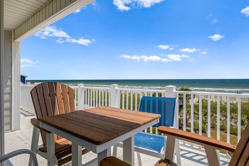"Waters Edge 431-B" - Oceanfront Condo w/ Community Pool, 2 Bedrooms / 2 Bathrooms