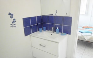 تجهيزات دش، مناشف