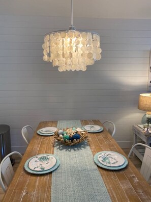 Dining - Beachfront Complex - 3 Pools & Tennis - King Bed (Hilton Head Island)