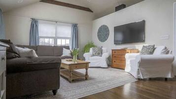 スマートテレビ、書斎 / ワークスペース