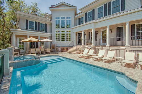 Castle by the Sea 7BR/8BA Luxury Home with Elevator