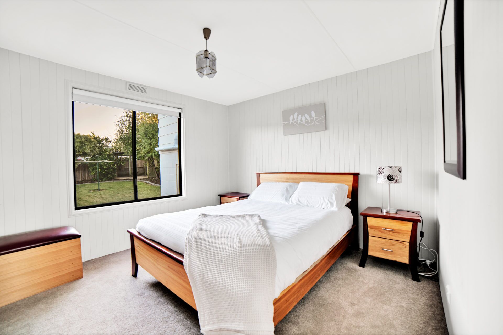 Spoil yourself in this centrally located beach house overlooking the vast... — image 16