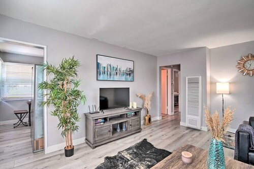 Contemporary 2 BR House w/ Yard, near Balboa & DT.