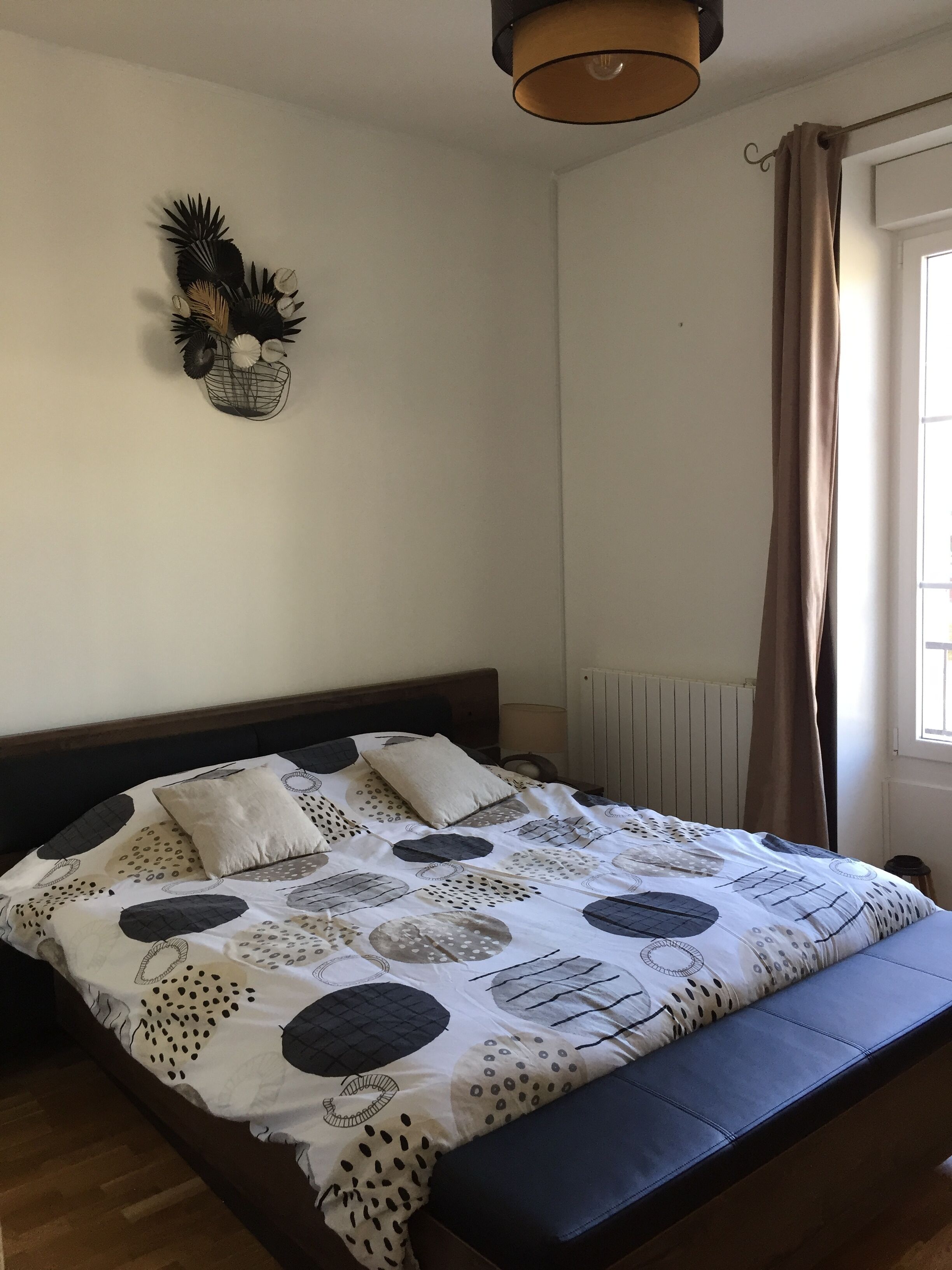 1 chambre, fer et planche à repasser, lit parapluie, Wi-Fi gratuit