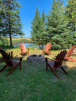 Property grounds - Grand View Cabin - Cozy Cabin on a pond with Lake Superior access and frontage (Grand Marais)