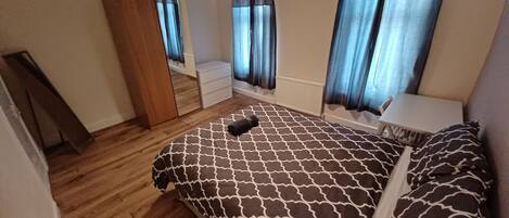 3 sovrum, strykjärn/strykbräda, wi-fi och sängkläder