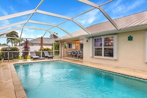 Beheizter Pool