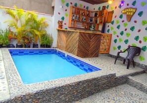 2 outdoor pools, sun loungers - Eco Hostal Manakin Tayrona (Santa Marta)