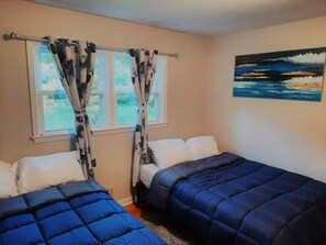6 bedrooms, iron/ironing board, free WiFi, bed sheets