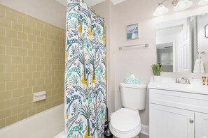 Bathtub, hair dryer, towels - Family Game House with Arcade Cabinet and Foosball (Charlotte)