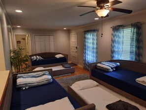 3 bedrooms, in-room safe, iron/ironing board, free WiFi