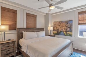 1 bedroom, desk, iron/ironing board, WiFi