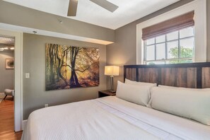 2 Schlafzimmer, Schreibtisch, Bügeleisen/Bügelbrett, WLAN