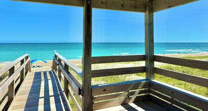 Beachfront 1st Flr Condo_Pet Friendly_Pool_Private Beach