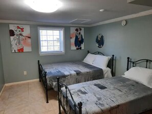 3 habitaciones, tabla de planchar con plancha y wifi gratis 