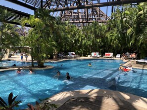 Alberca al aire libre 