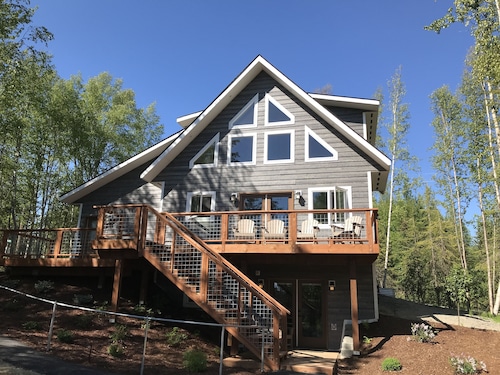 Built in 2021. Beautiful Wooded Lot.  Minutes to Kenai, Soldotna & Kasiloff.